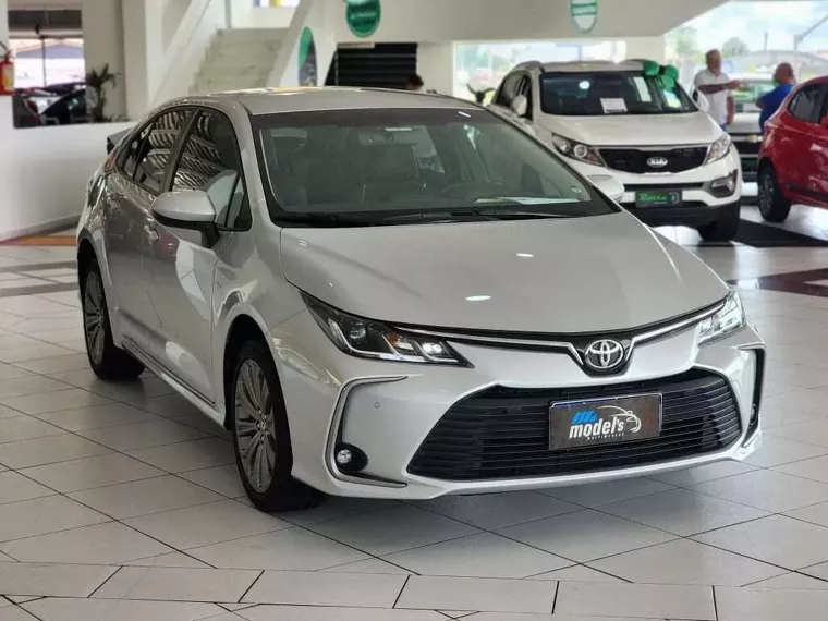 Toyota Corolla Prata 12