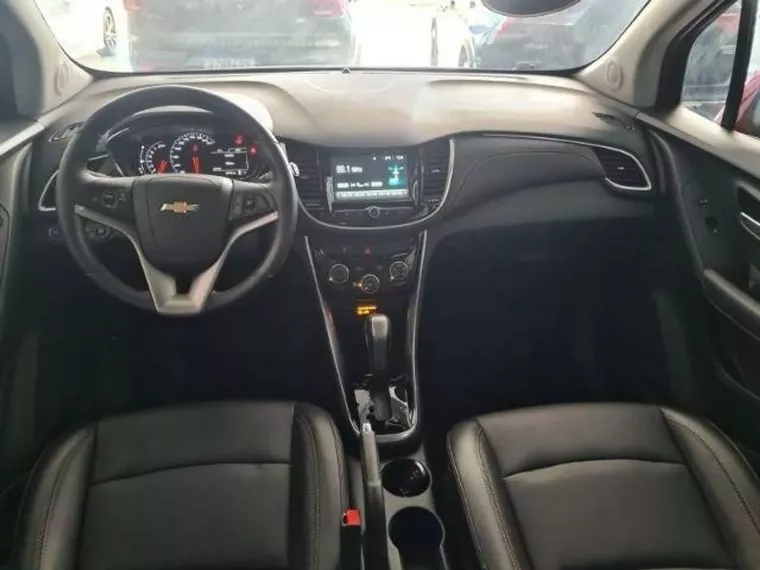 Chevrolet Tracker Vinho 4