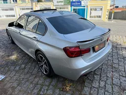 BMW 320i
