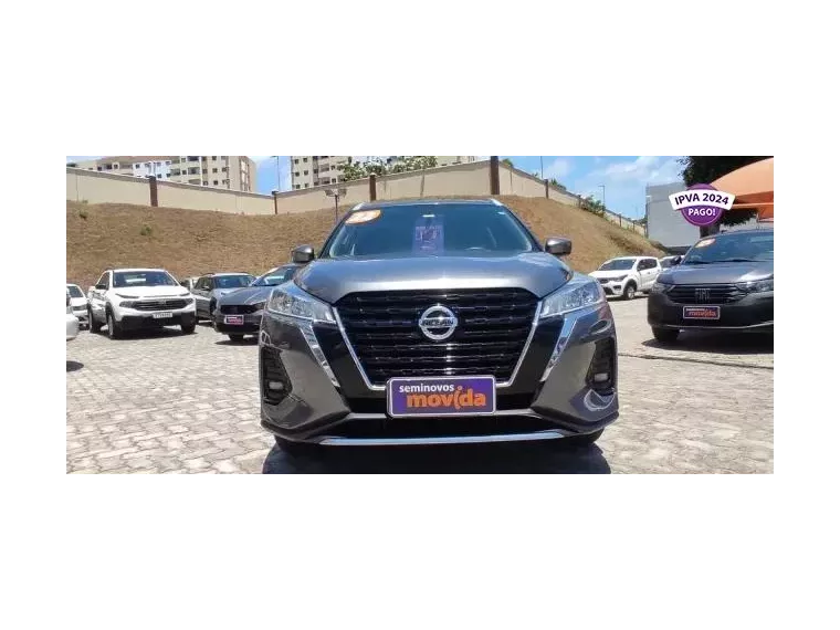 Nissan Kicks Cinza 2