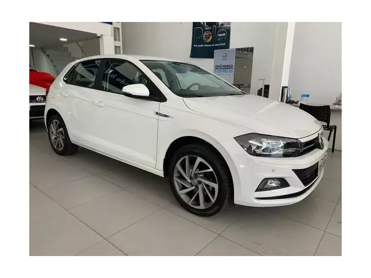 Volkswagen Polo Sedan Branco 2