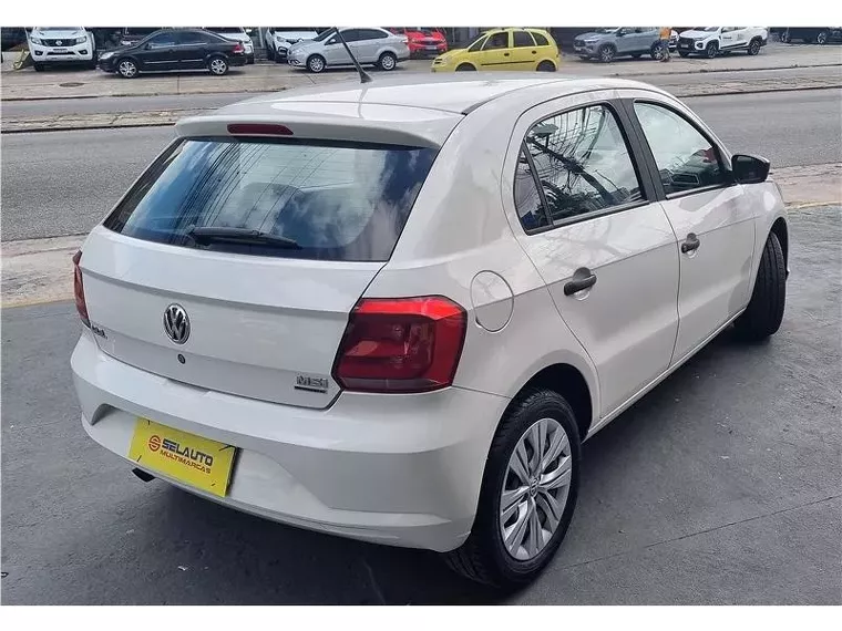 Volkswagen Gol Branco 8