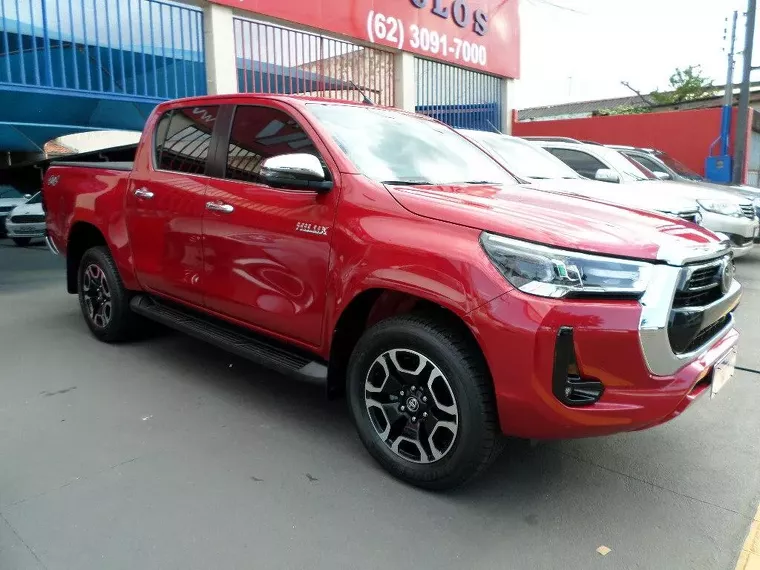 Toyota Hilux Vermelho 17