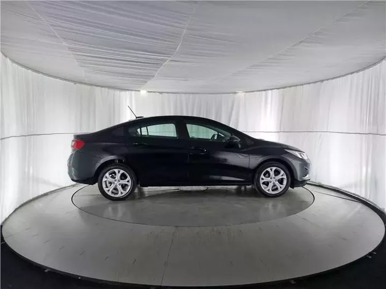 Chevrolet Cruze Preto 16