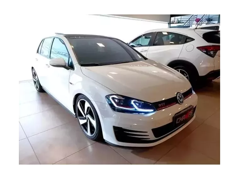 Volkswagen Golf Branco 3