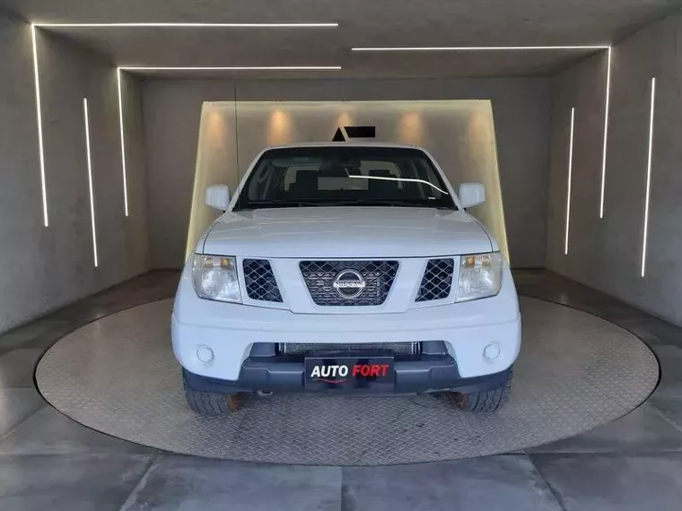 Nissan Frontier Branco 5