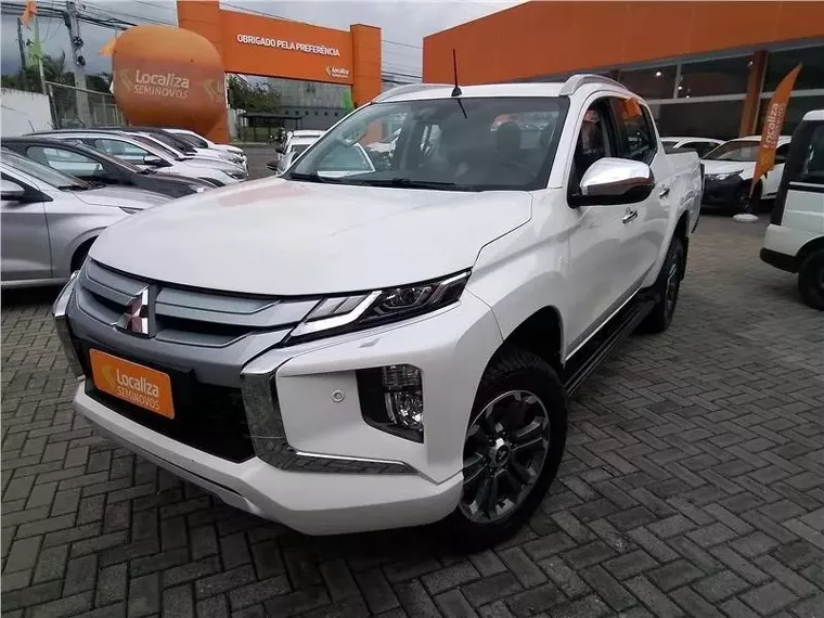 Mitsubishi L200 Triton Branco 6