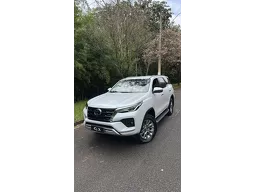 Toyota Hilux SW4