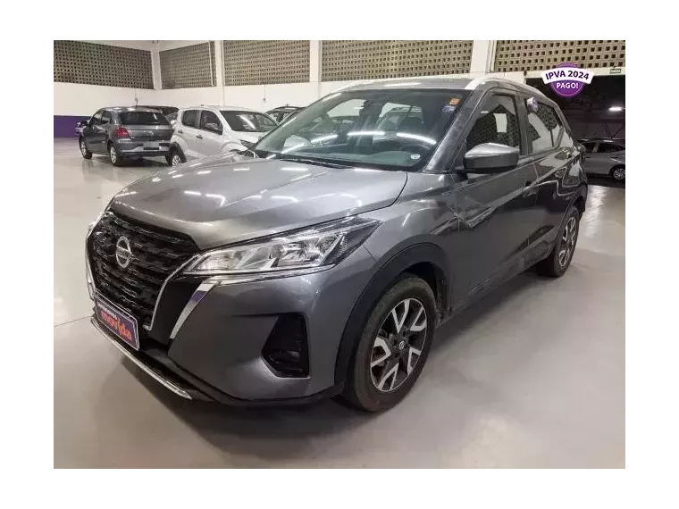 Nissan Kicks Cinza 4