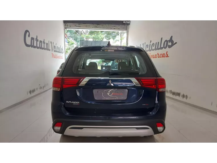 Mitsubishi Outlander Azul 2