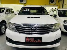 Toyota Hilux SW4