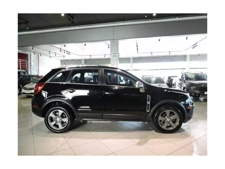 Chevrolet Captiva Preto 6