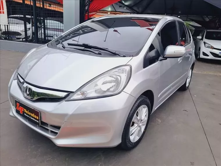 Honda FIT Prata 1