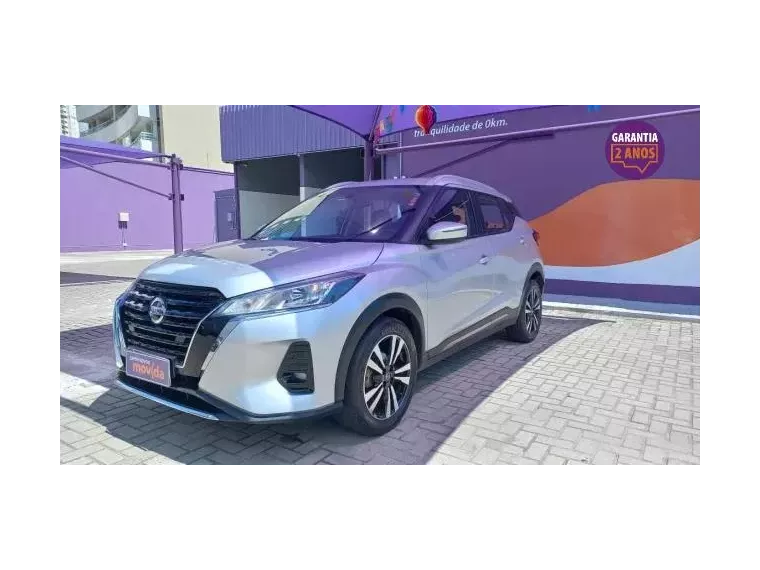 Nissan Kicks Prata 6