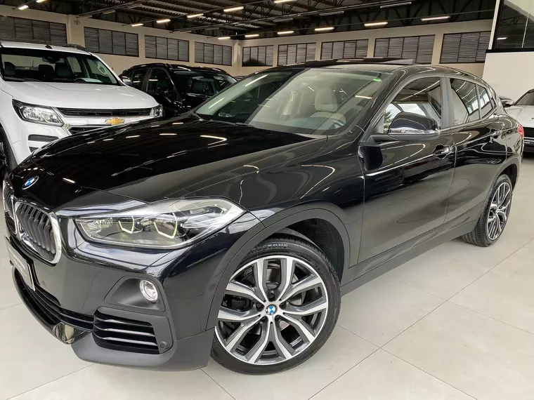 BMW X2 Preto 26