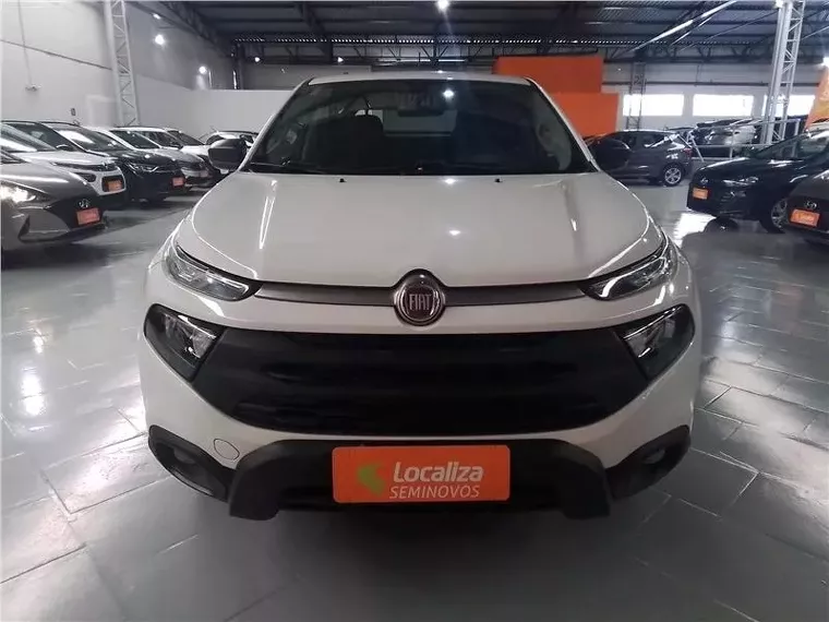 Fiat Toro Branco 4