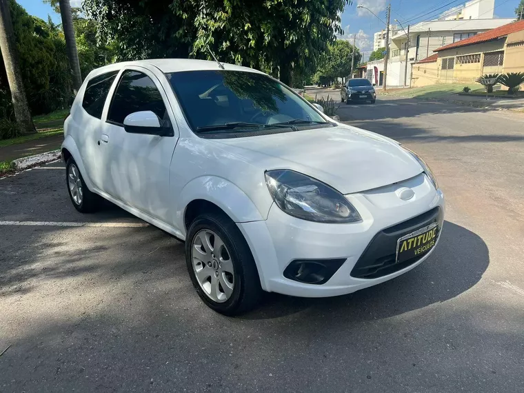 Ford KA Branco 7