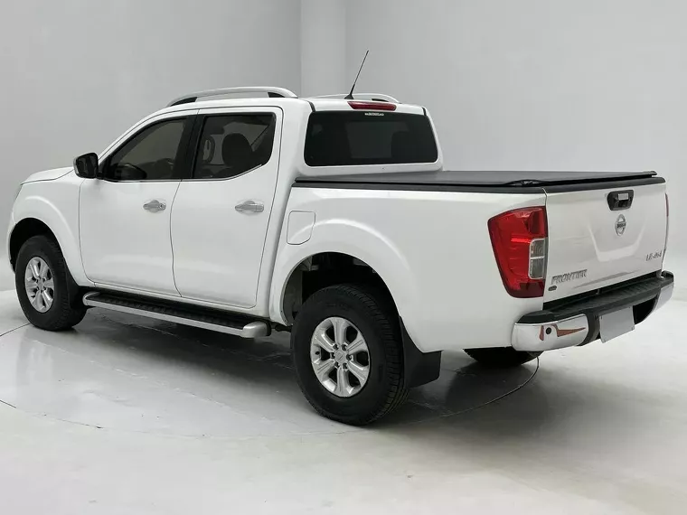 Nissan Frontier Branco 14