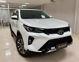 Toyota Hilux SW4
