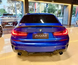 BMW 320i