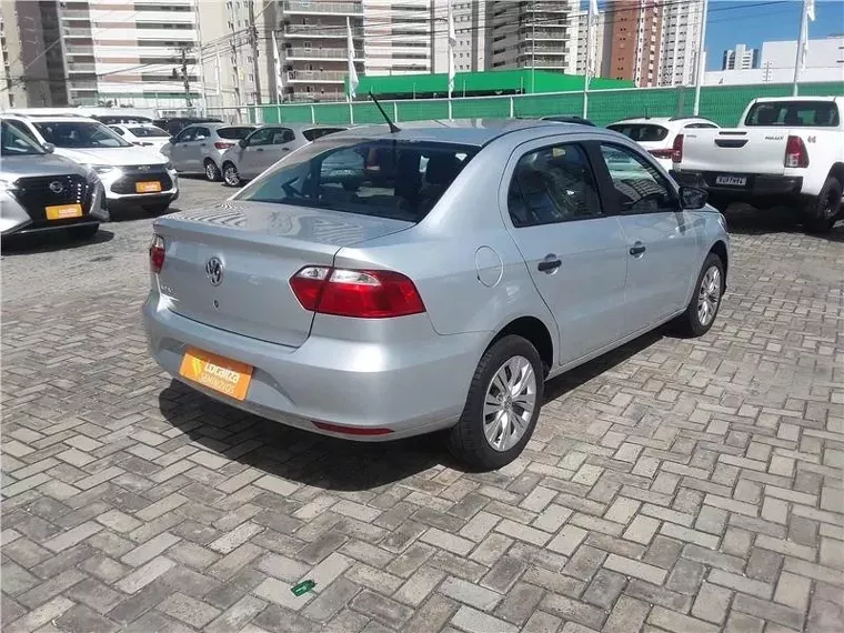 Volkswagen Voyage Prata 9