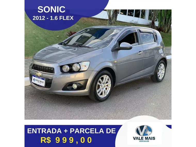 Chevrolet Sonic Cinza 8