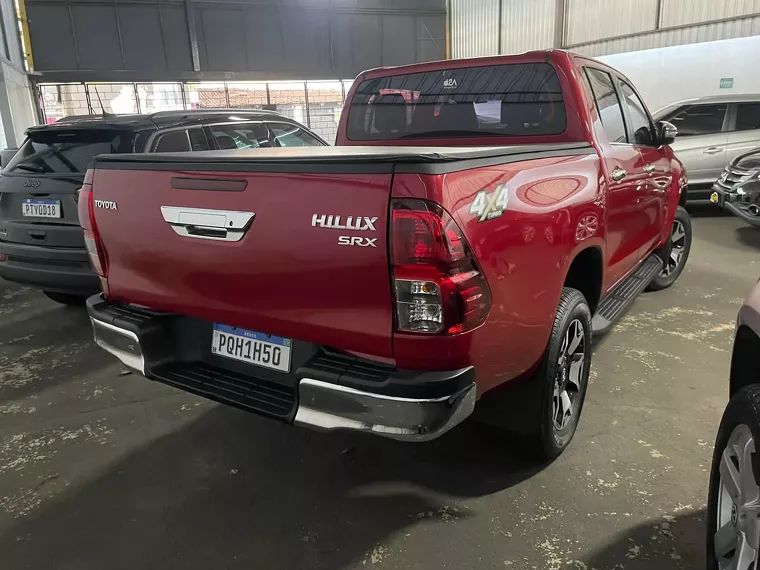 Toyota Hilux Vermelho 13