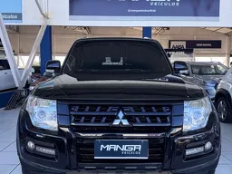 Mitsubishi Pajero Full