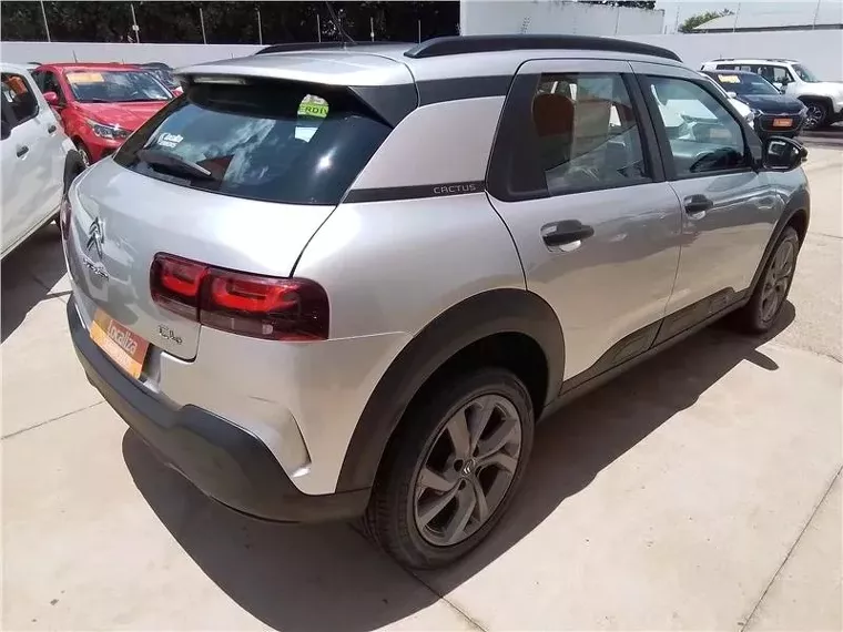 Citroën C4 Cactus Cinza 9