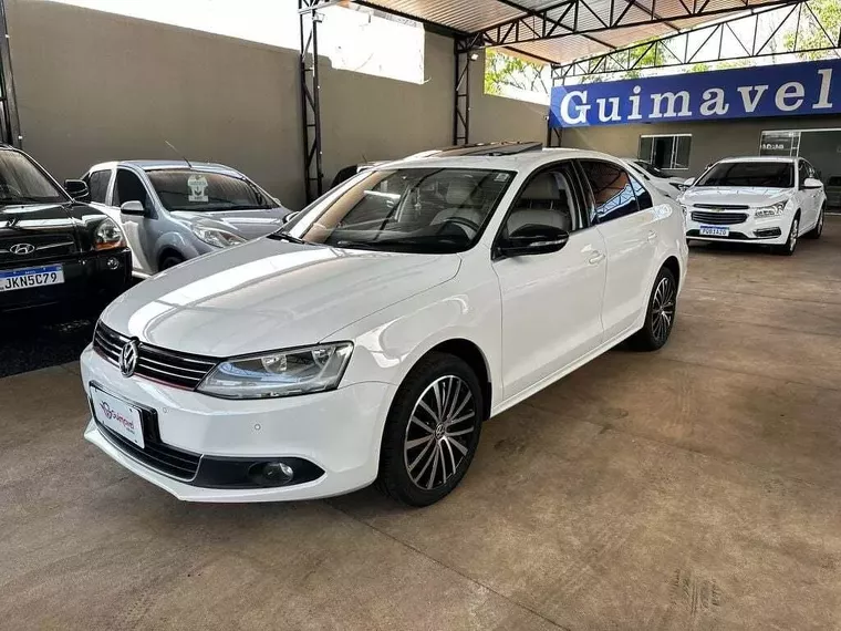 Volkswagen Jetta Branco 1