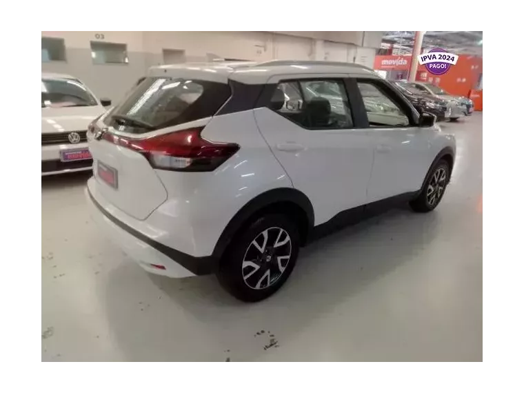 Nissan Kicks Branco 2