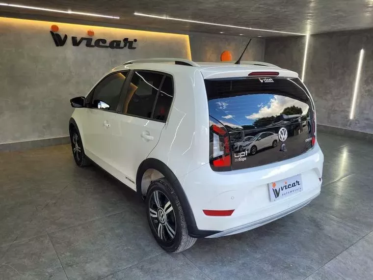 Volkswagen UP Branco 15