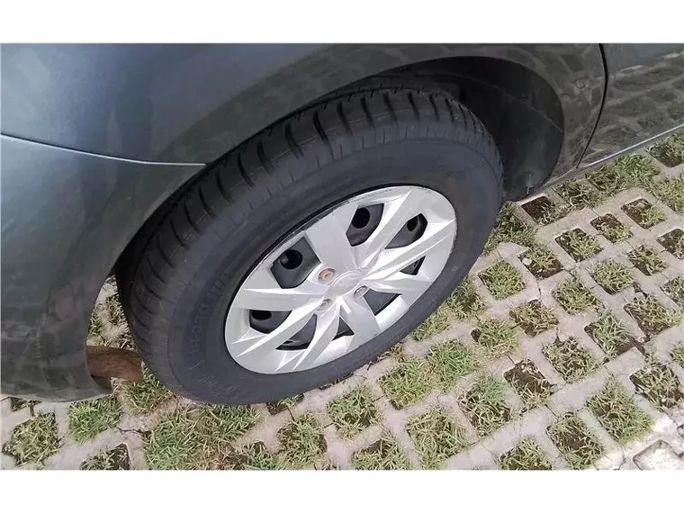 Volkswagen Gol Cinza 10