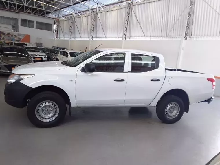 Mitsubishi L200 Triton Branco 5