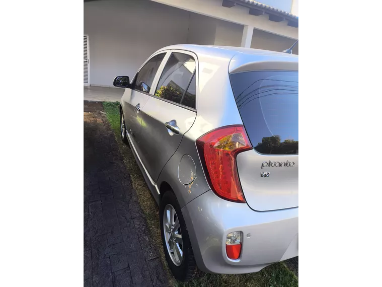 KIA Picanto Prata 1