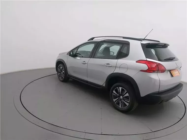 Peugeot 2008 Cinza 16