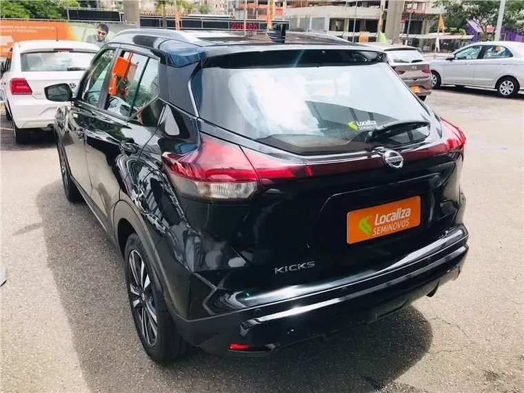 Nissan Kicks Preto 9