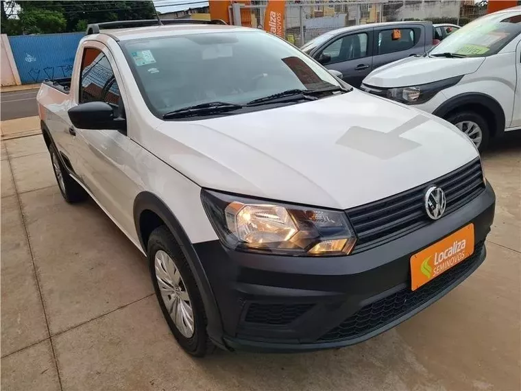 Volkswagen Saveiro Branco 4