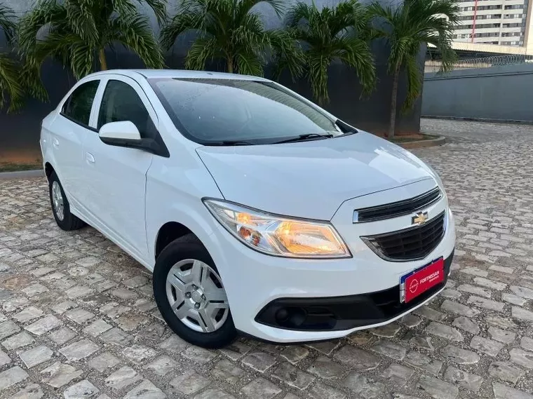 Chevrolet Prisma Branco 5