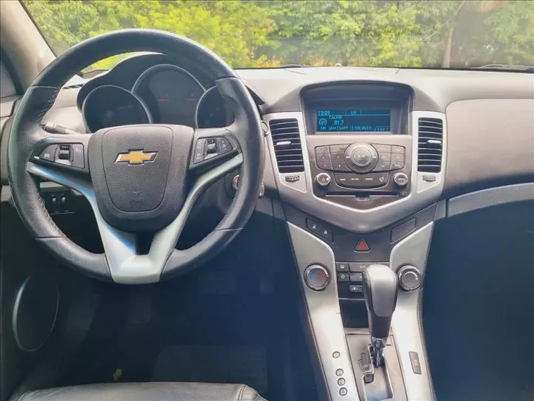 Chevrolet Cruze Prata 3