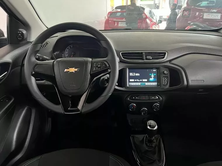 Chevrolet Prisma Cinza 18