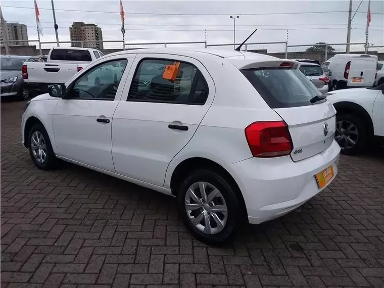 Volkswagen Gol Branco 2