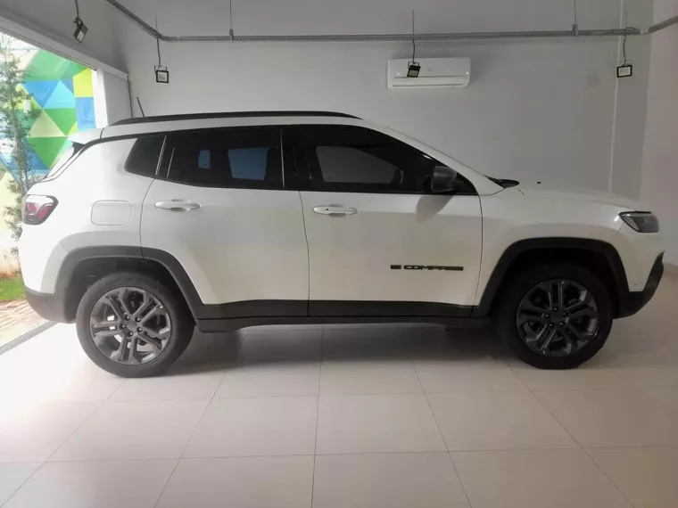 Jeep Compass Branco 16