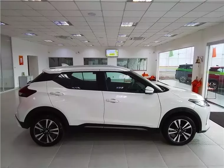 Nissan Kicks Branco 8