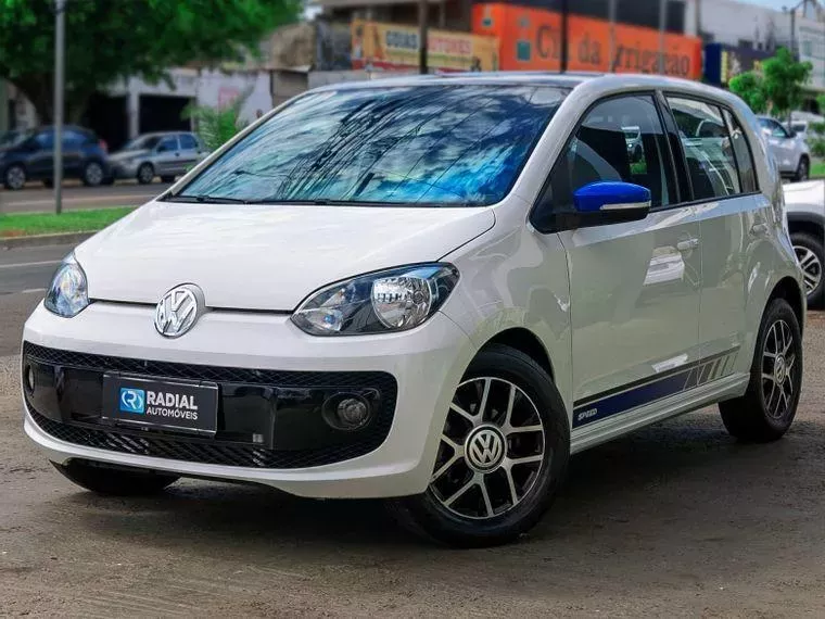 Volkswagen UP Branco 4