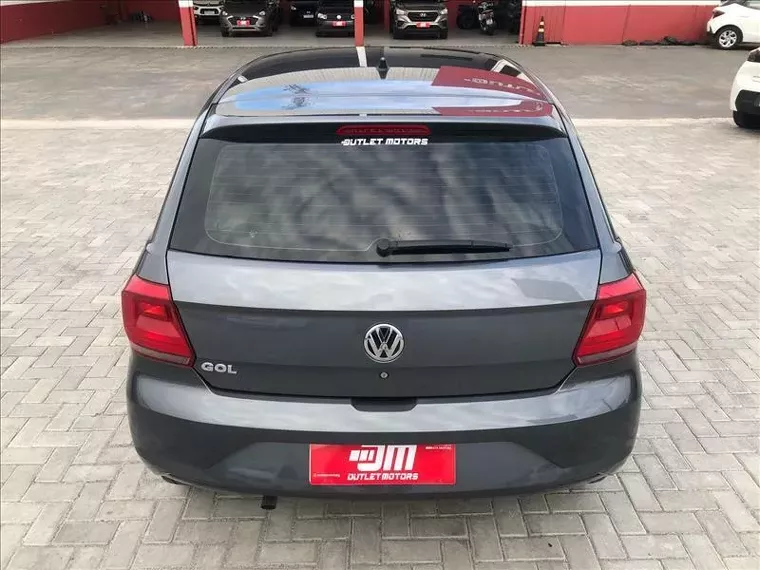 Volkswagen Gol Cinza 4