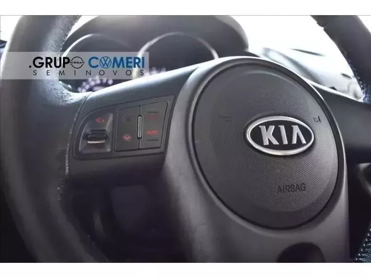 KIA Soul Cinza 13