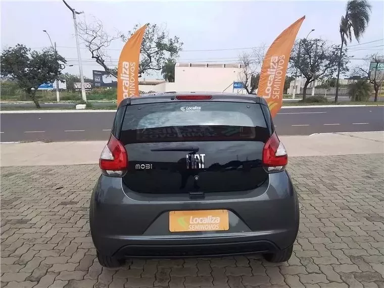 Fiat Mobi Prata 2