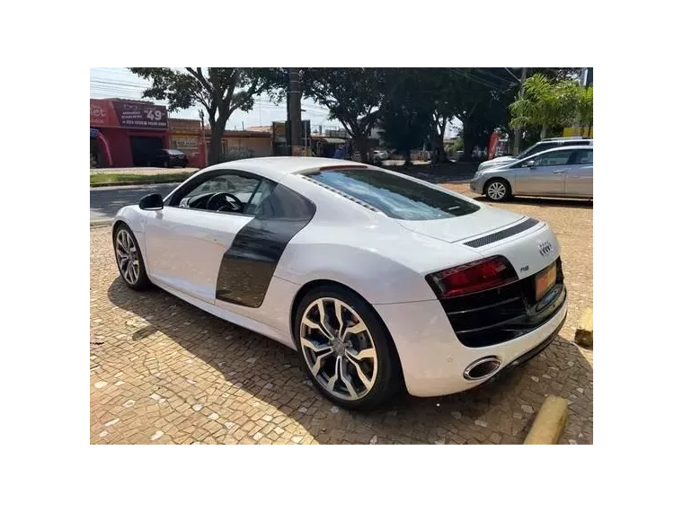 Audi R8 Branco 2