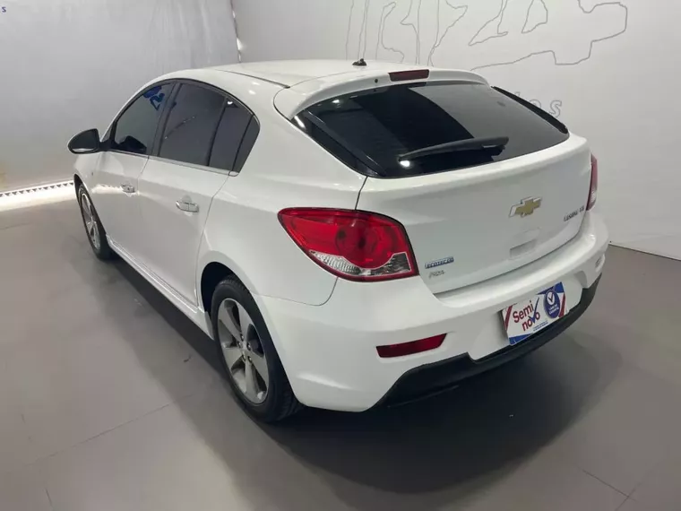 Chevrolet Cruze Branco 14